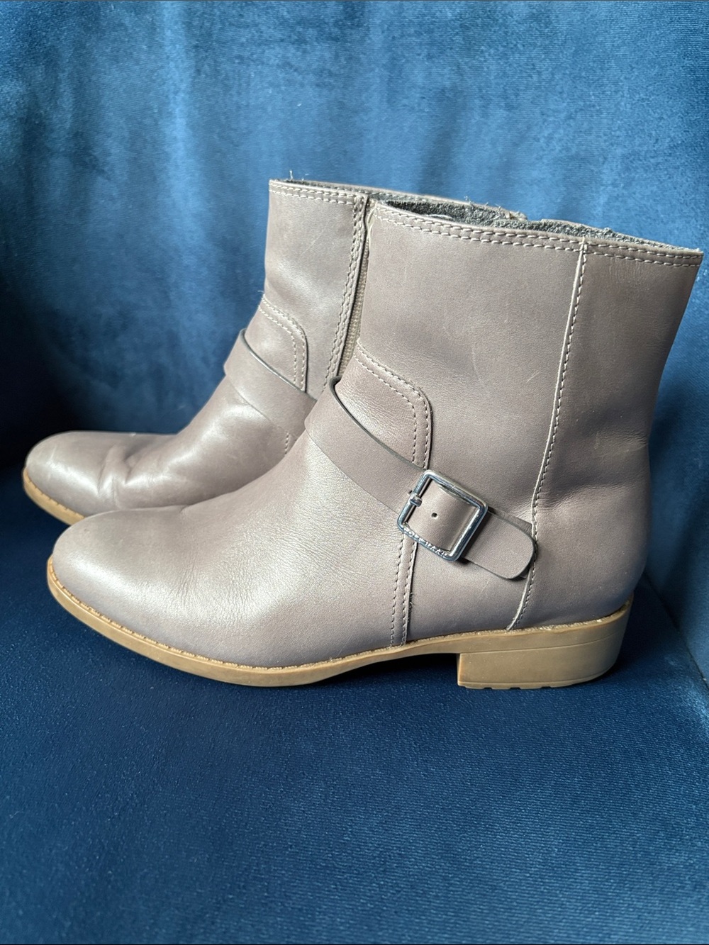 Cole Haan Waterproof Stormcloud Grey Buckle Ankle Boots with Lug Sole Size 7.5B